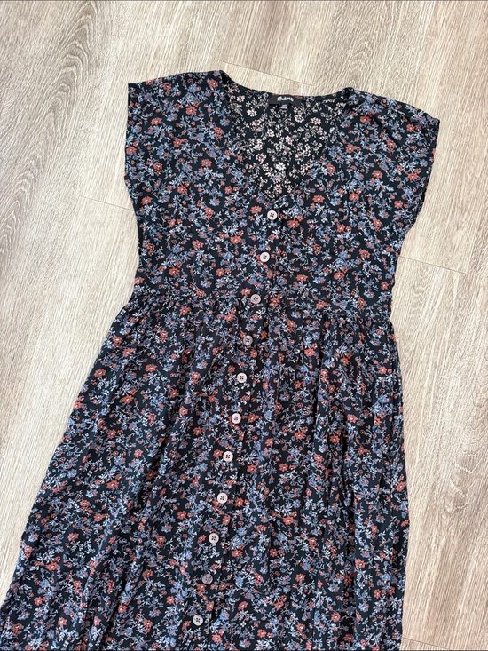 Madewell Dresses & Skirts - Madewell floral printed button front midi dress blue awakened blooms XXS